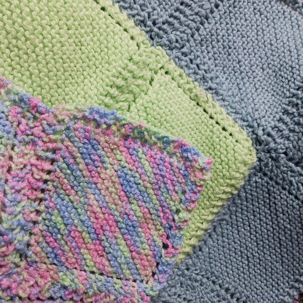 Hand Knitted Afghan Throw Blanket 27'' X 28''